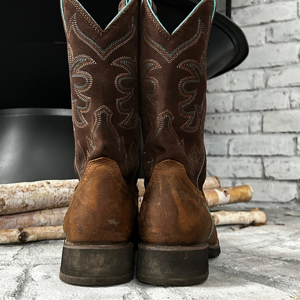 Ariat Delilah Round Toe Western Boots women's size 9B - Picture 7 of 9